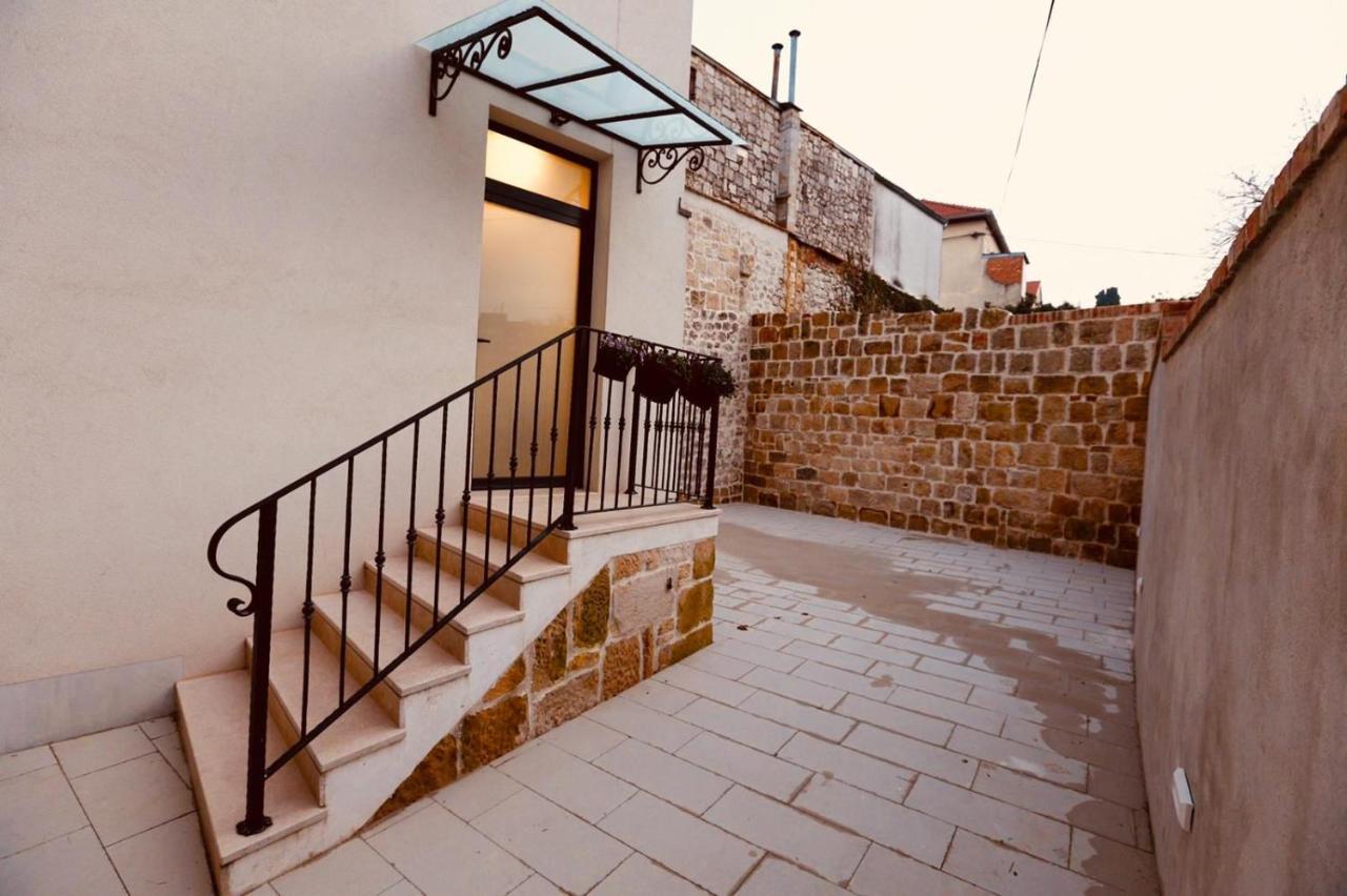 Marko&Luka Hotel Sinj Buitenkant foto